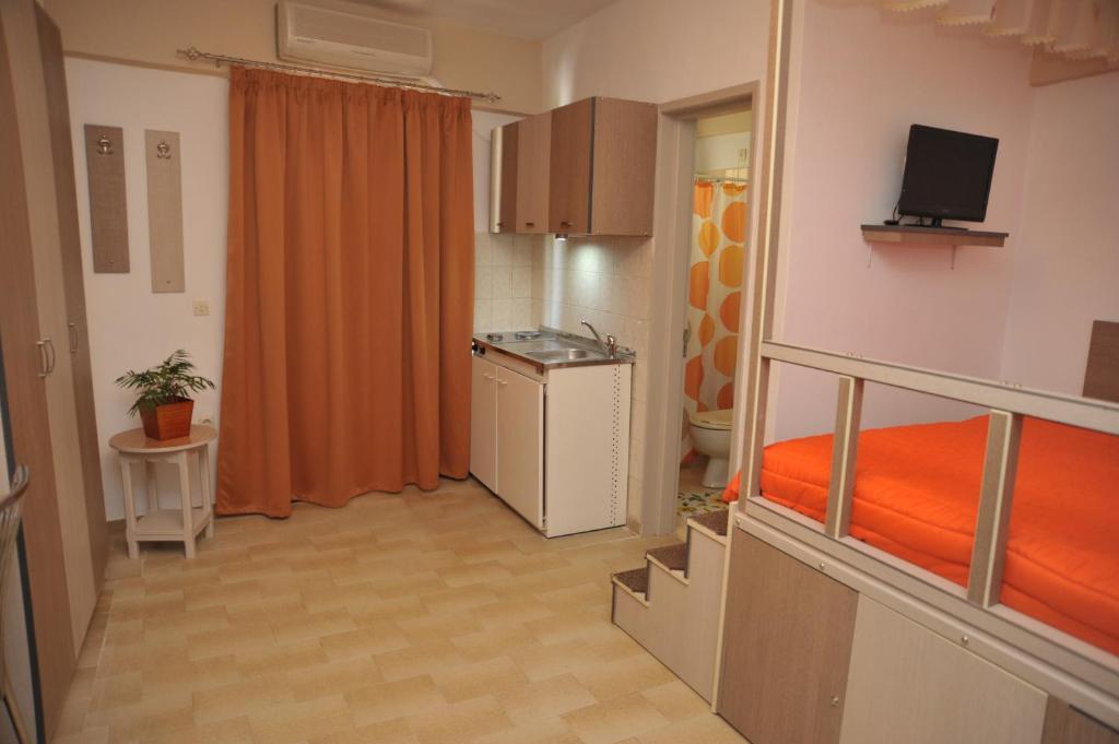 Takis Hotel Apartments Ialysos  Room photo